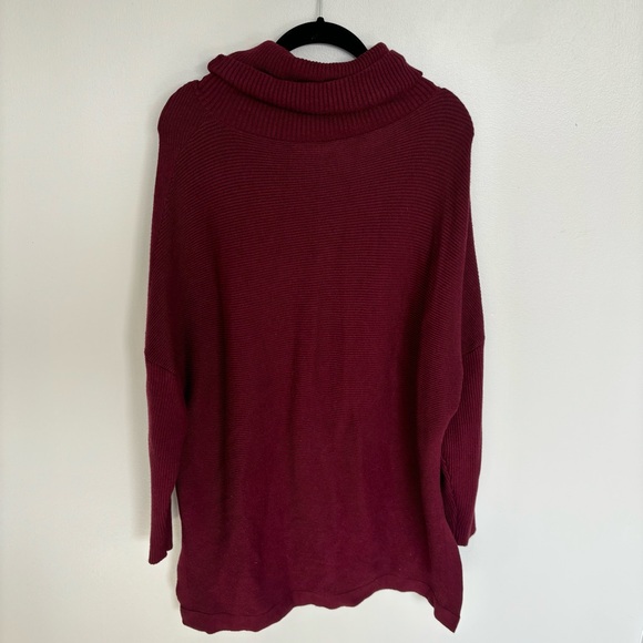 Maroon Turtleneck Sweater Oversized Split Hem Comfy Cozy Pullover Fall Winter S - Picture 10 of 11